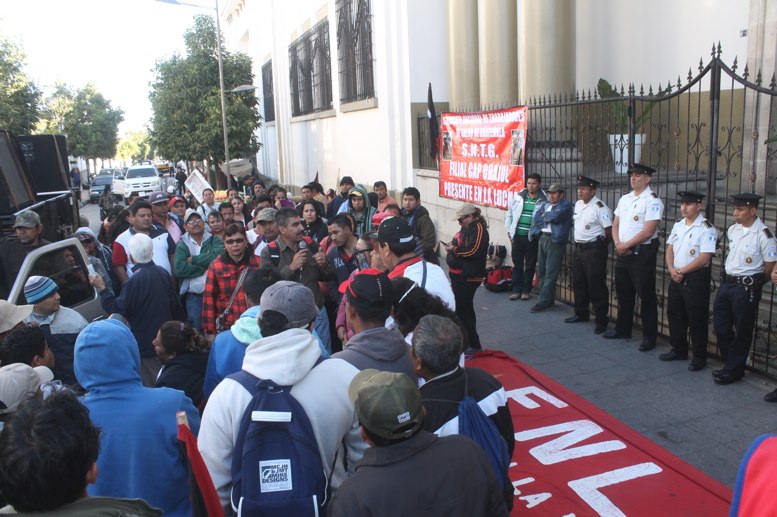 Ministerio de Salud logra amparo que ordena a sindicalistas no bloquear el país.