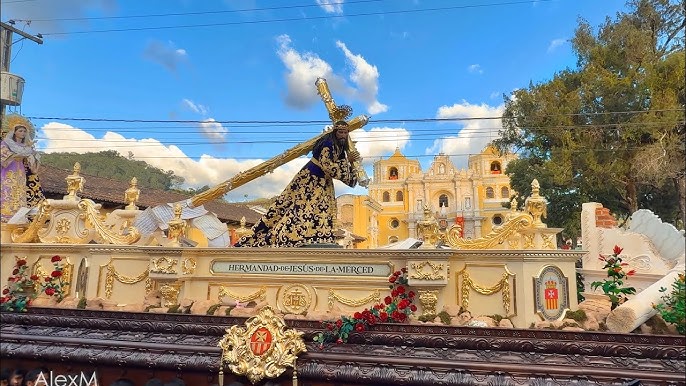 Domingo de Ramos: El emotivo retorno al Cementerio General