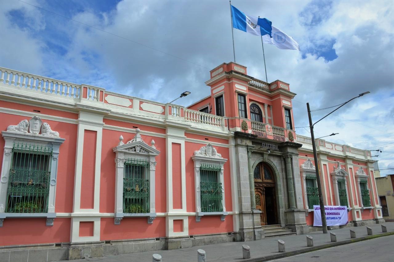 ¡EXTINCIÓN MASIVA! El TSE borra del mapa a 9 partidos políticos de un solo golpe.