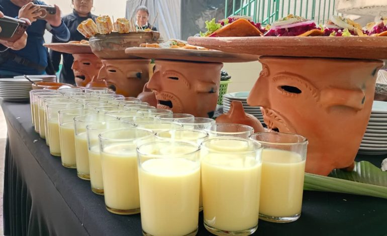 SE ANUNCIA EL FESTIVAL DEL ATOL DE ELOTE
