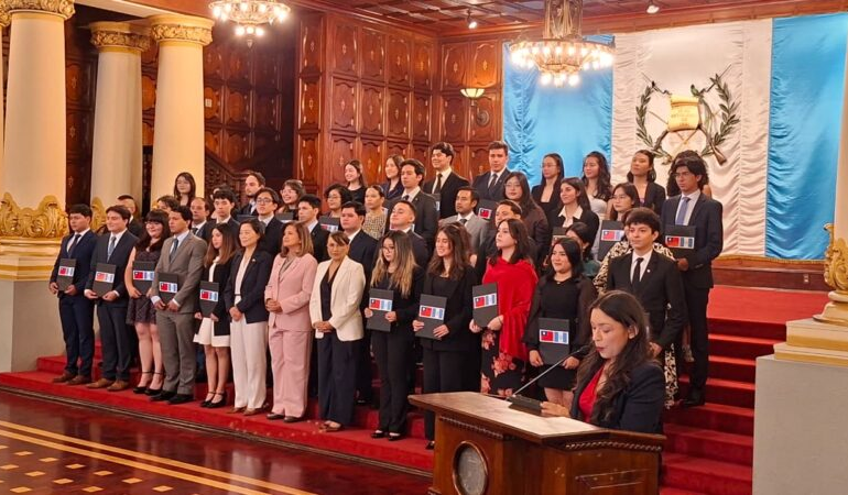 ¡FUTURO INTERNACIONAL!
