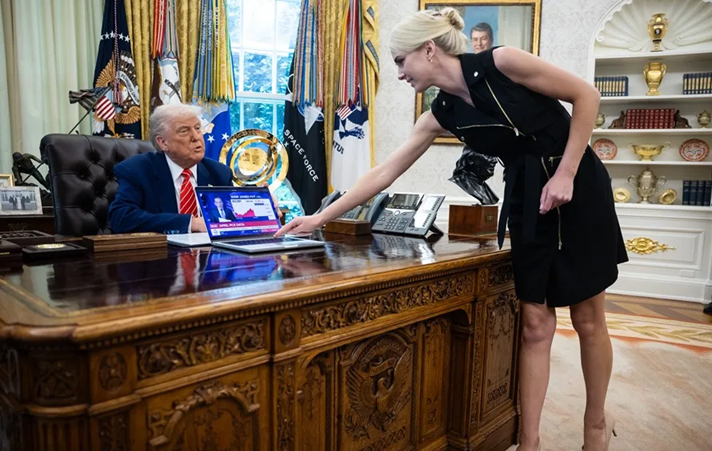 El ascenso y la influencia de Natalie Harp en el círculo más cercano de Donald Trump